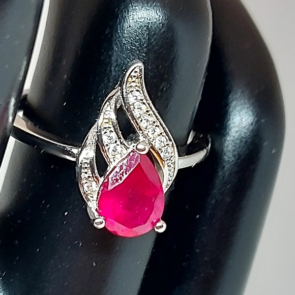 Pear Red Ruby & Cz 14K White Gold Plate 925 Sterling Silver Ring 7 - Picture 4 of 6